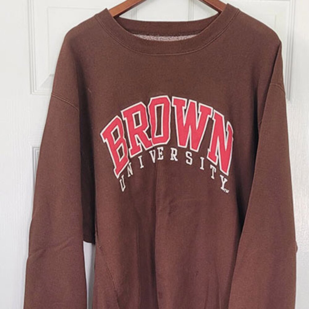 BROWN UNIVERSITY Classic Crewneck Sweatshirt